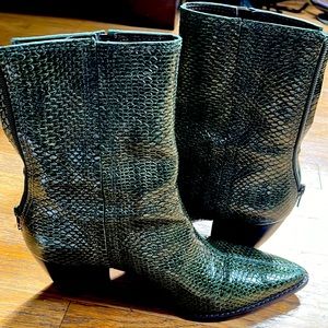 Green woven embossed leather ankle boots in very good condition.